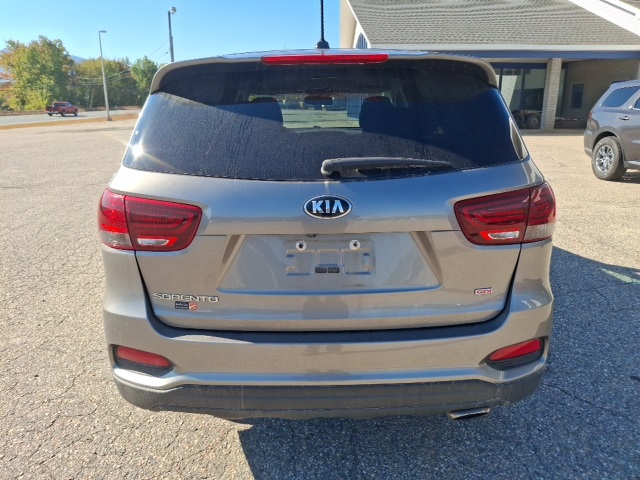 2019 Kia Sorento LX photo 3