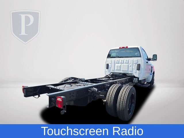 2023 Chevrolet Silverado 5500HD Work Truck photo 4