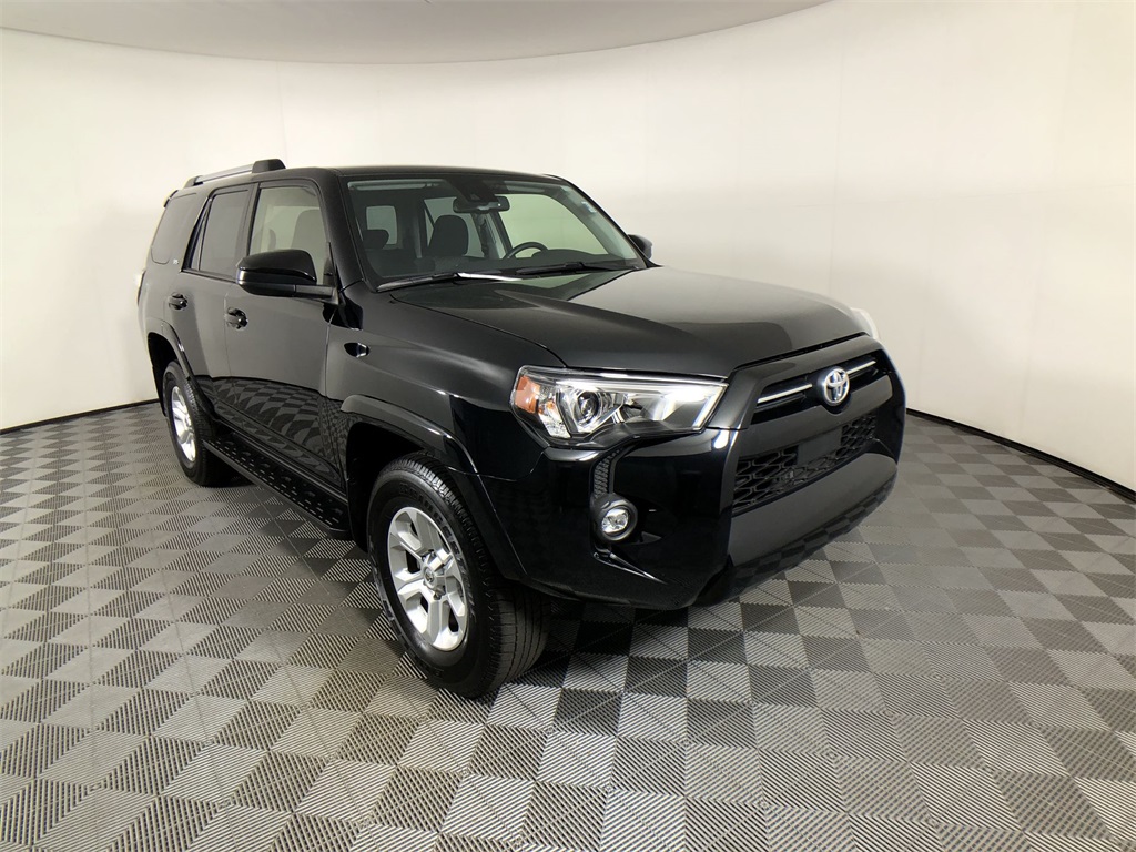 2024 Toyota 4Runner SR5 photo 3