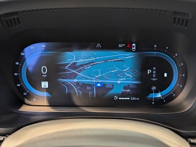 2025 Volvo XC60 B5 Plus photo 13