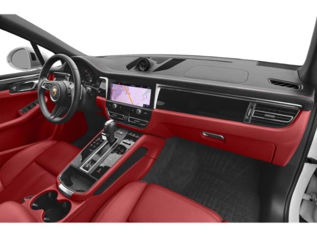 2026 Porsche Macan T photo 15
