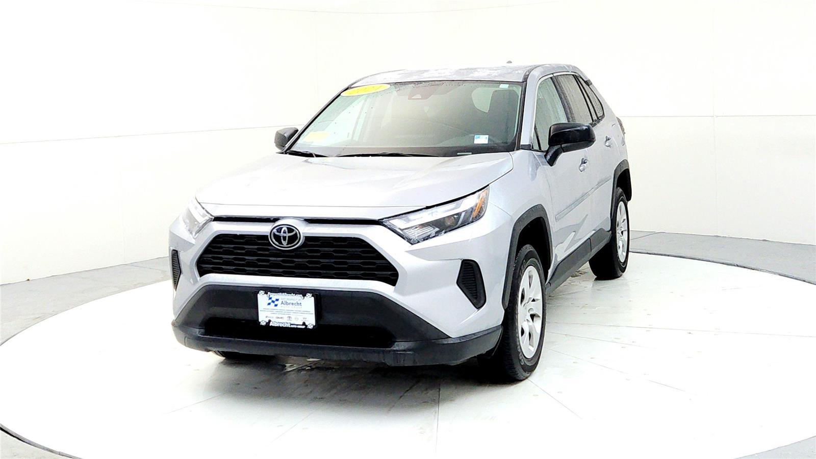 Used 2024 Toyota RAV4 LE with VIN 2T3F1RFV5RC465060 for sale in Kansas City