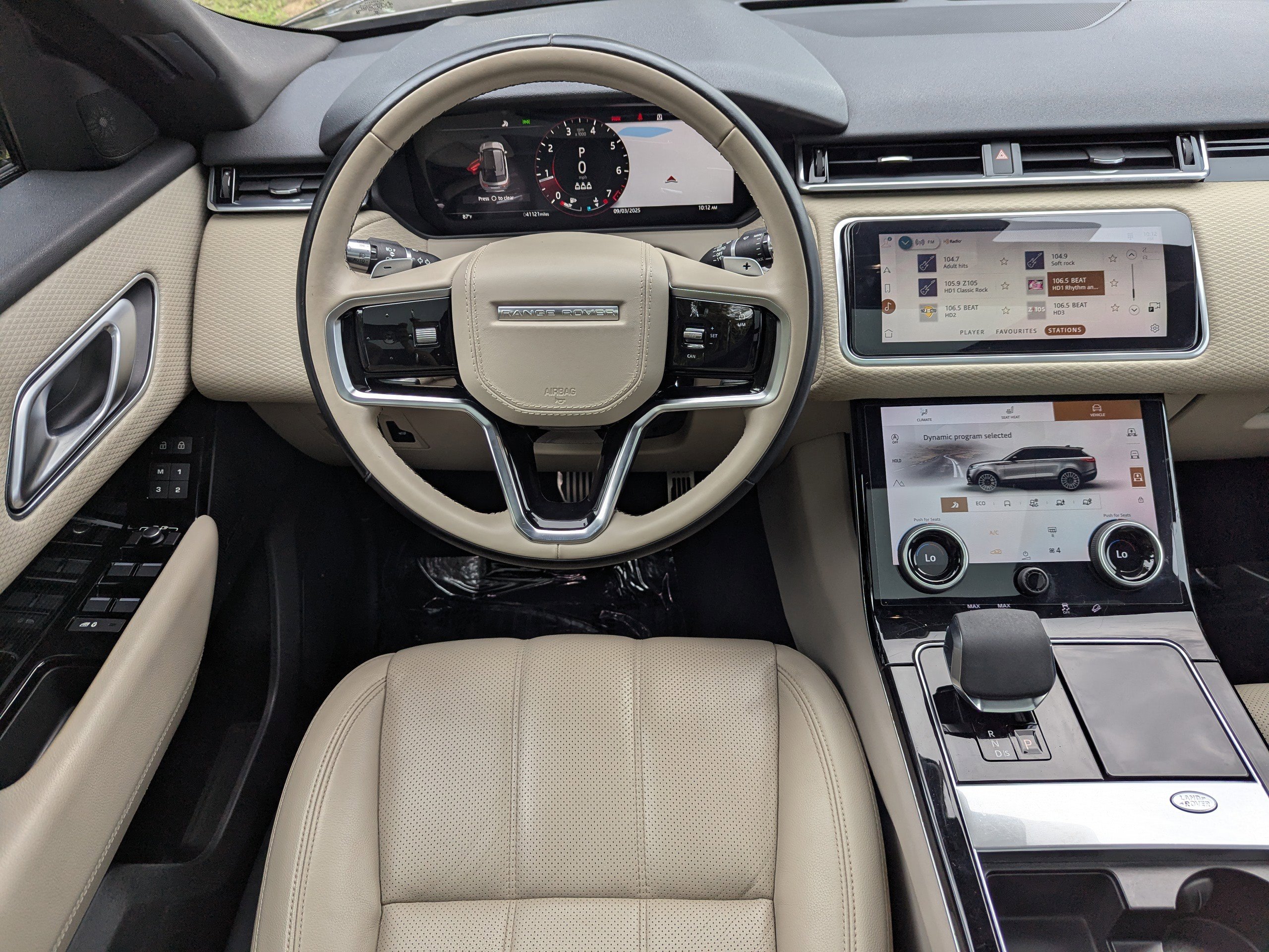 2021 Land Rover Range Rover Velar R-Dynamic S photo 14