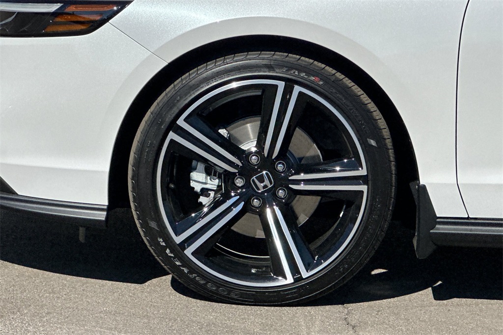 2025 Honda Accord Hybrid Sport photo 24