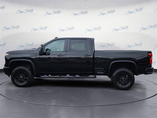 2026 Chevrolet Silverado 2500HD ZR2 photo 2