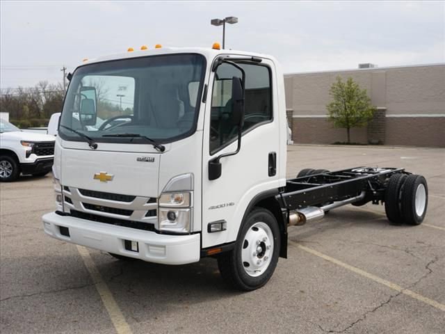 2025 Chevrolet Low Cab Forward Base's photo