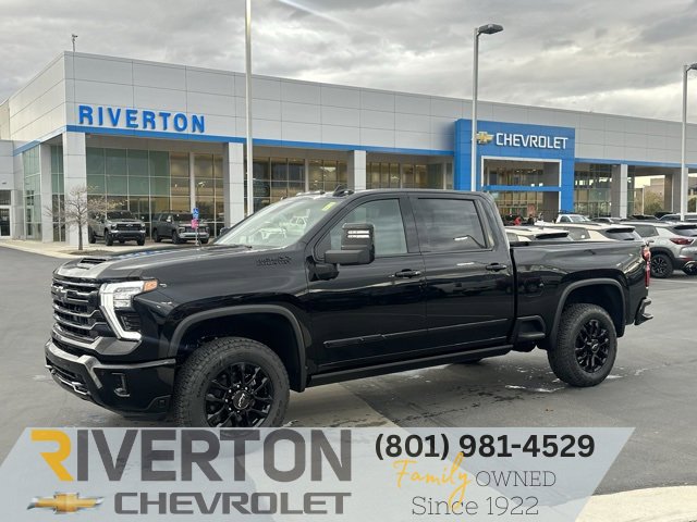 2025 Chevrolet Silverado 3500HD High Country's photo