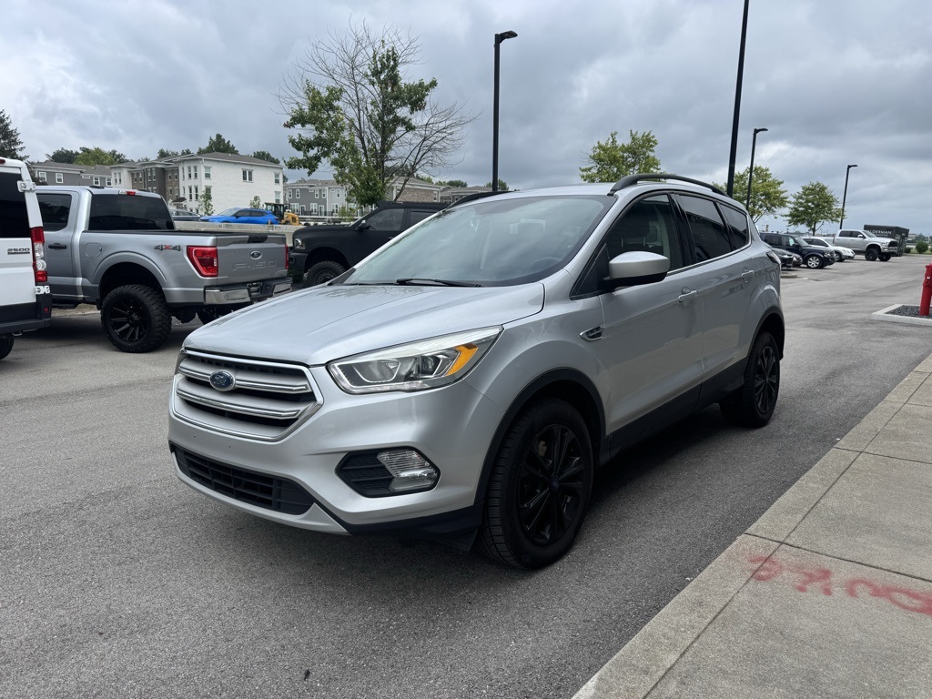2018 Ford Escape SEL photo 3