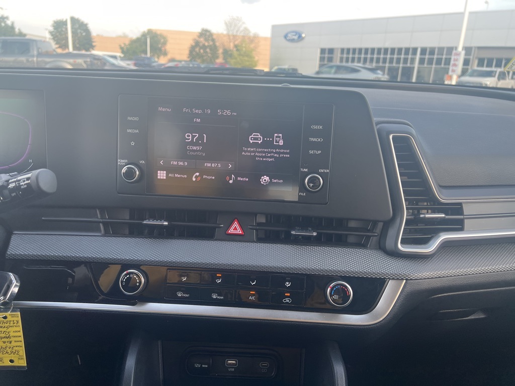 2024 Kia Sportage LX photo 17