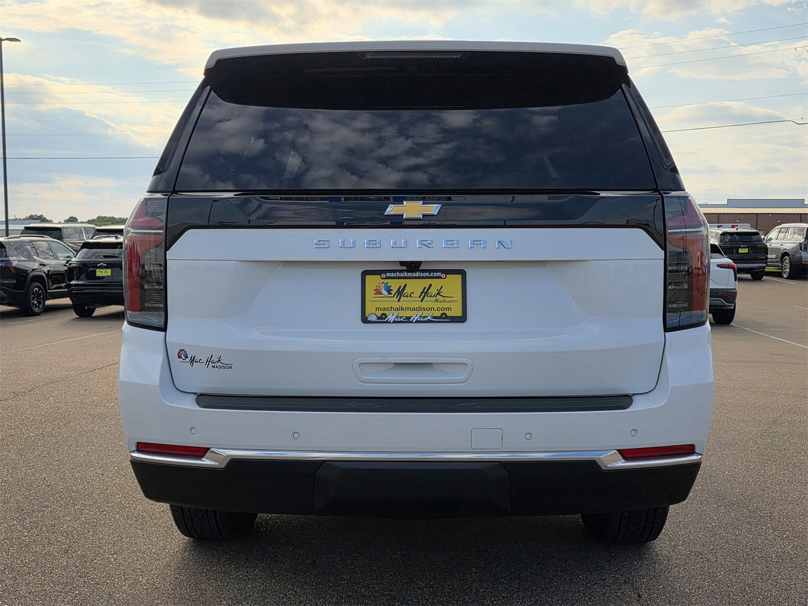 2025 Chevrolet Suburban LS photo 5