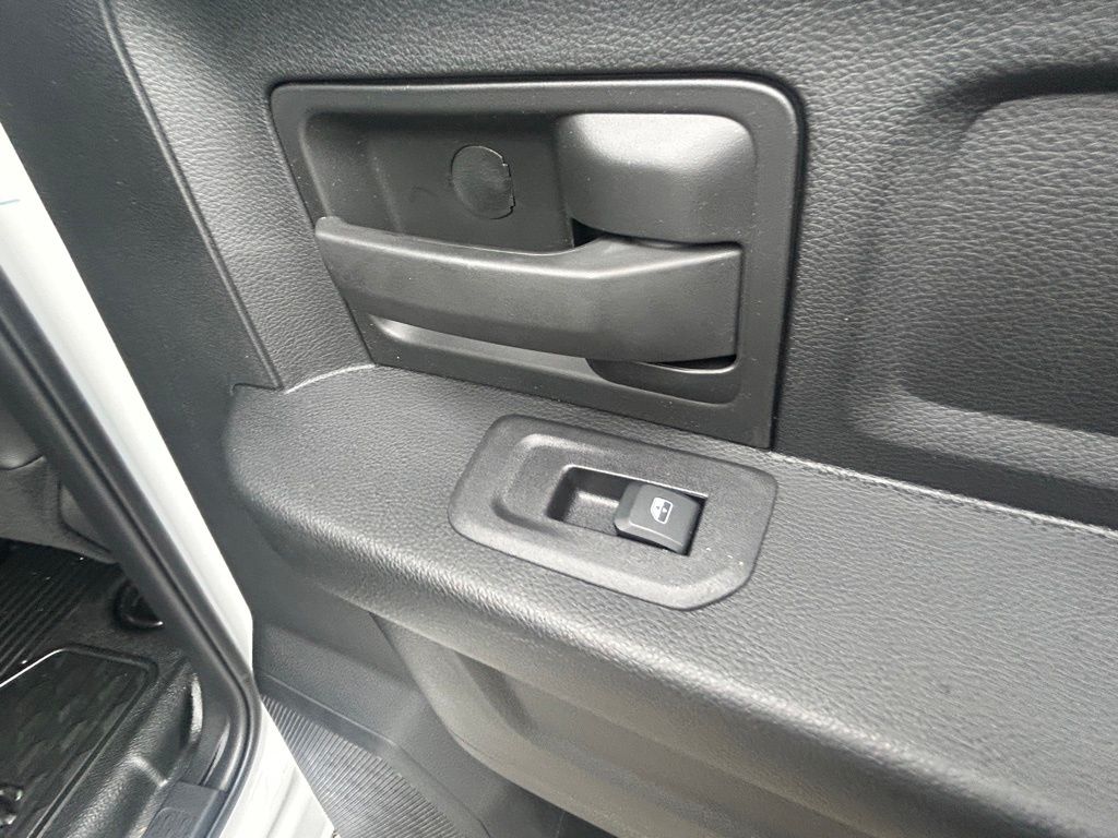 2025 Ram 3500 Tradesman photo 32