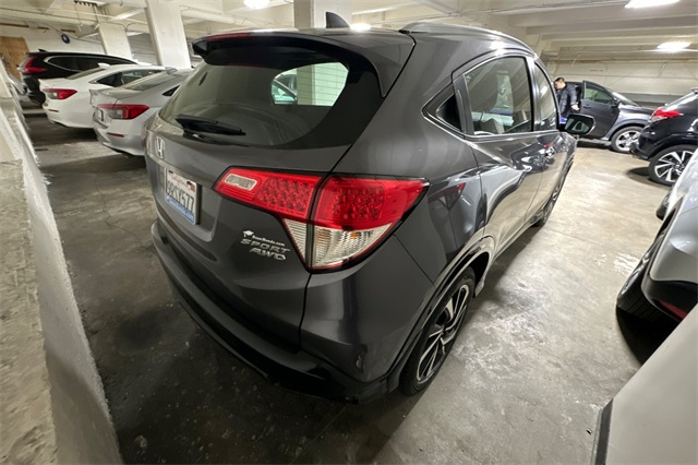 2020 Honda HR-V Sport photo 3