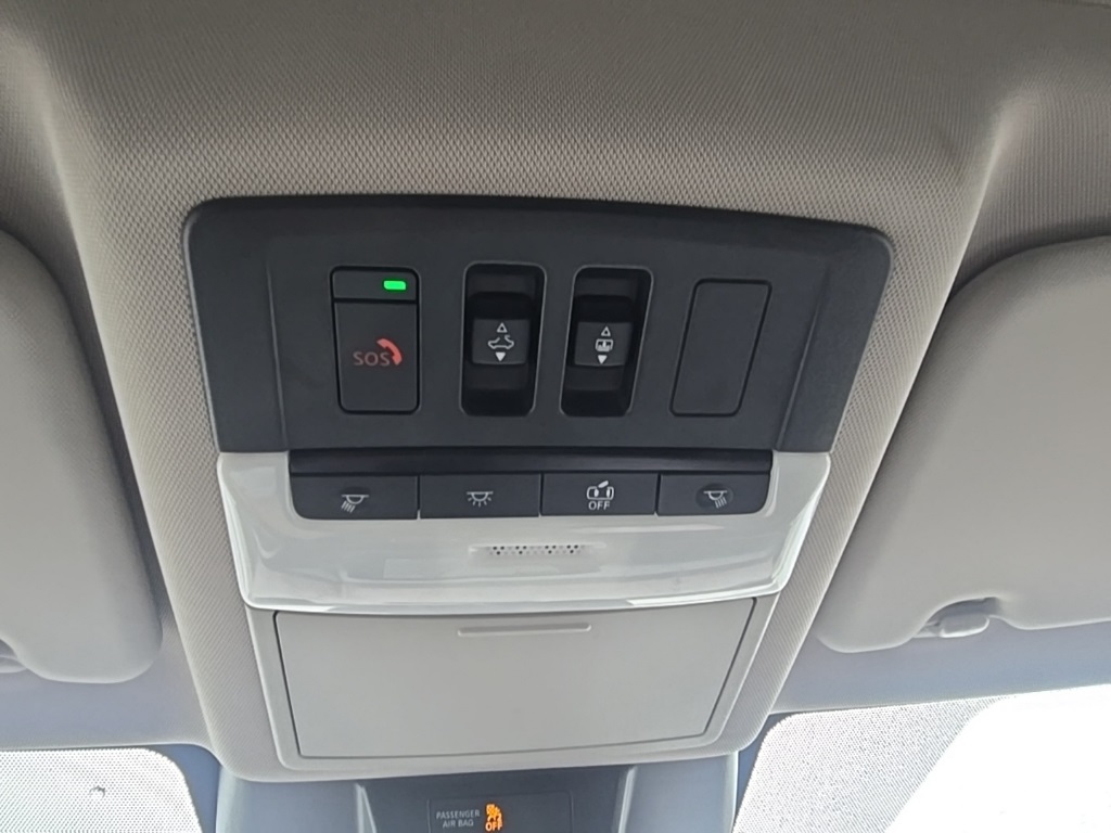 2023 Nissan Rogue Platinum photo 23