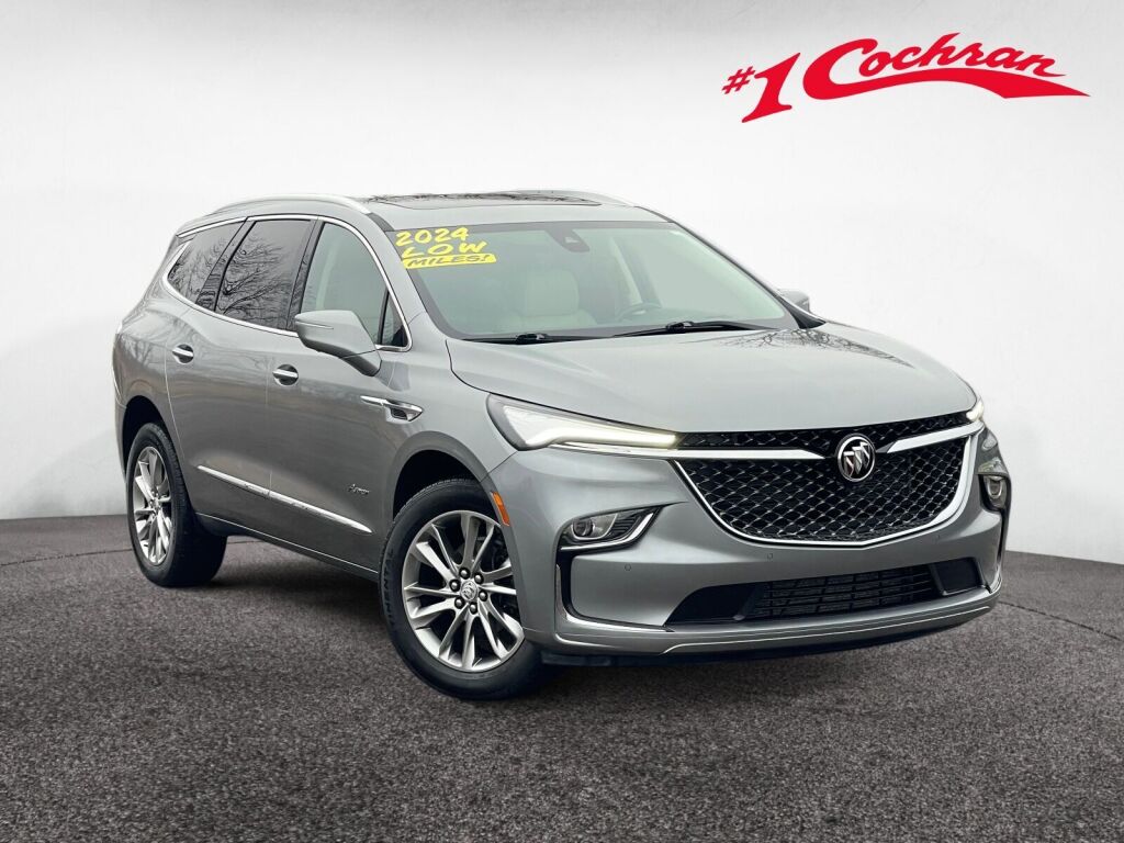 2024 Buick Enclave Avenir's photo