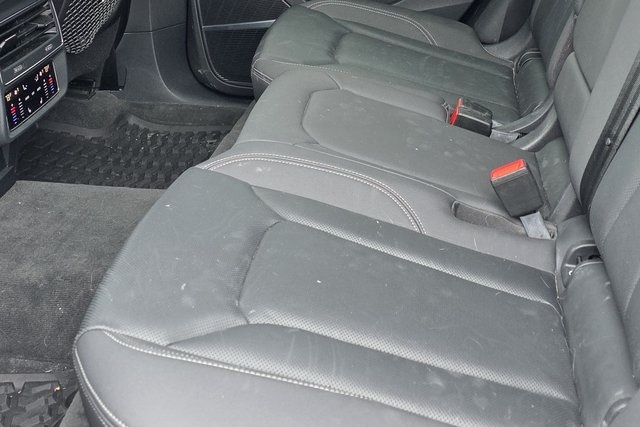 2019 Audi Q8 line Premium Plus photo 2