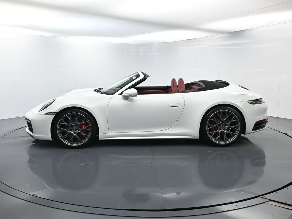2024 Porsche 911 4S photo 2