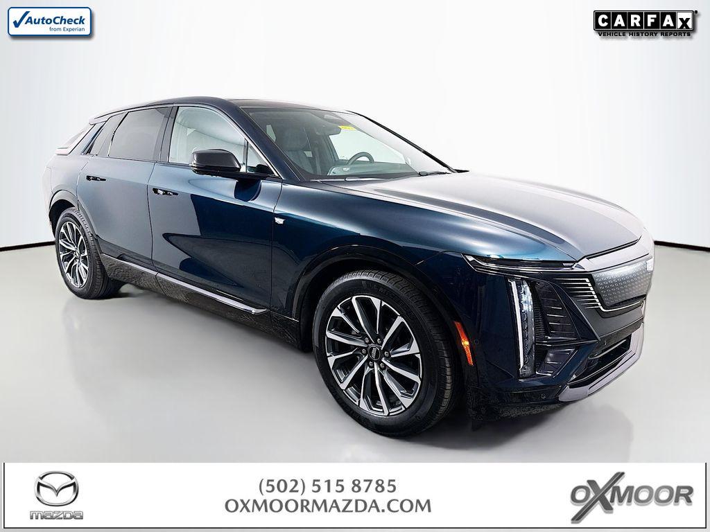 2024 Cadillac LYRIQ Sport 3's photo