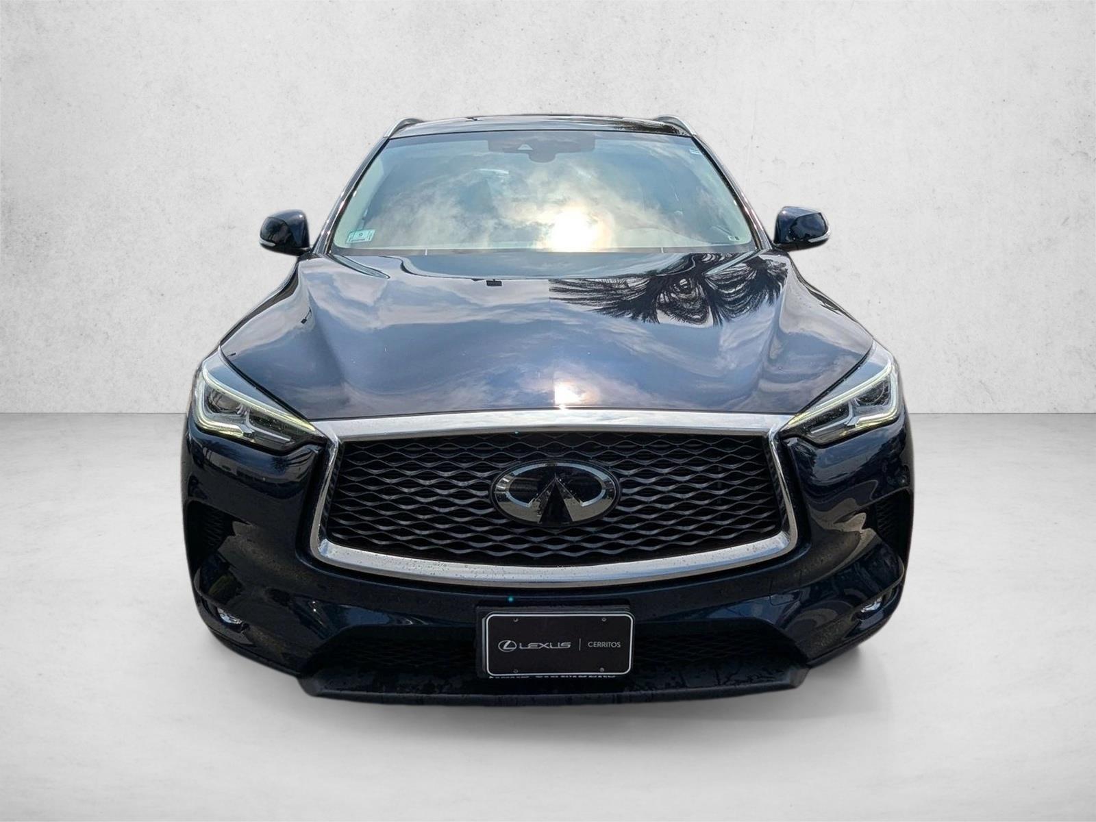 2019 Infiniti QX50 Luxe photo 2