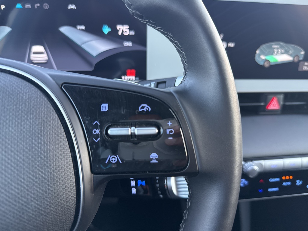 2024 Hyundai Ioniq 5 SEL photo 8