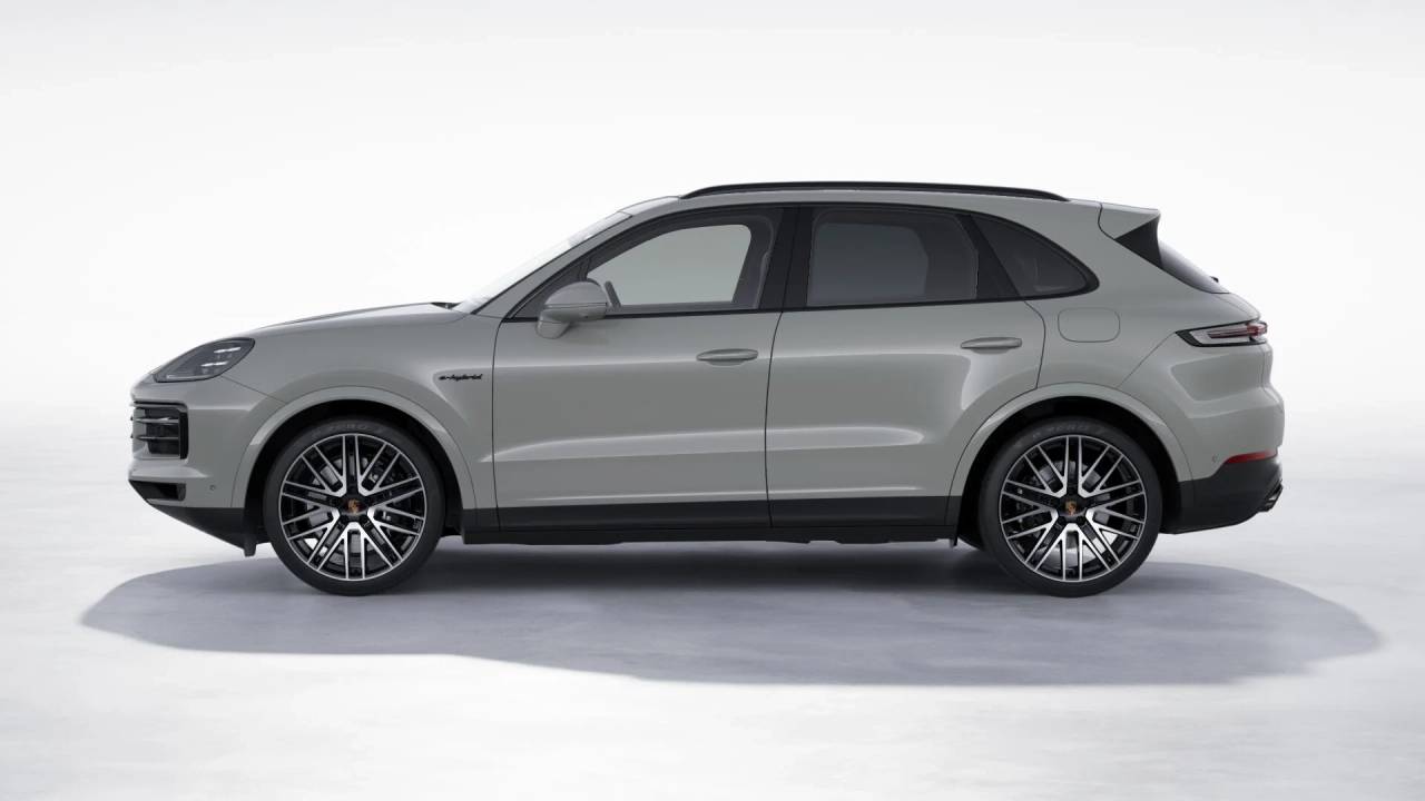 2026 Porsche Cayenne E-Hybrid photo 2