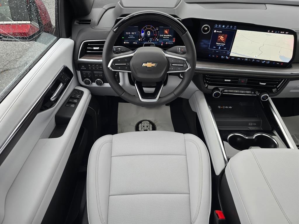 2026 Chevrolet Suburban Premier photo 3