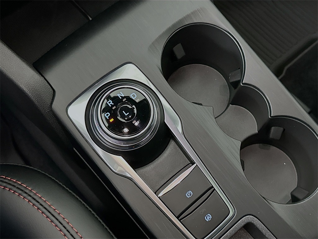 2025 Ford Escape ST-Line photo 16