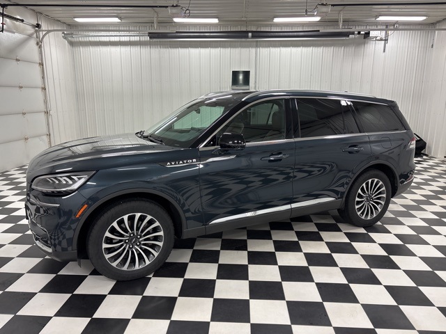 2022 Lincoln Aviator Reserve's photo