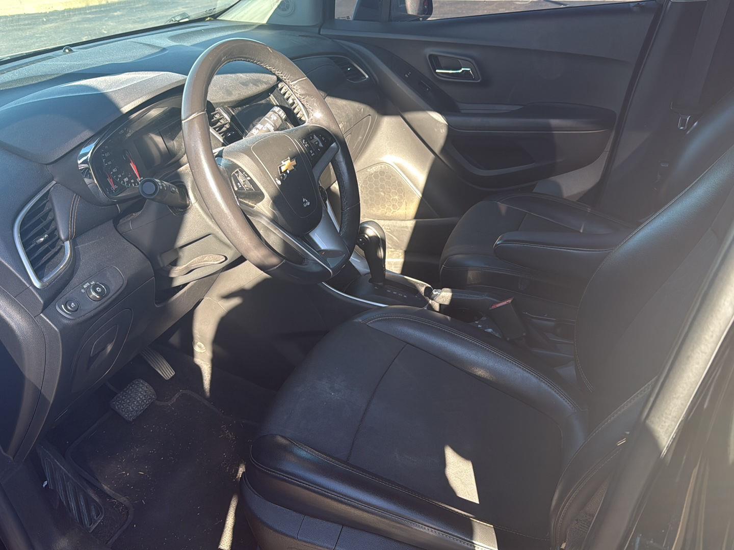 2019 Chevrolet Trax LT photo 3