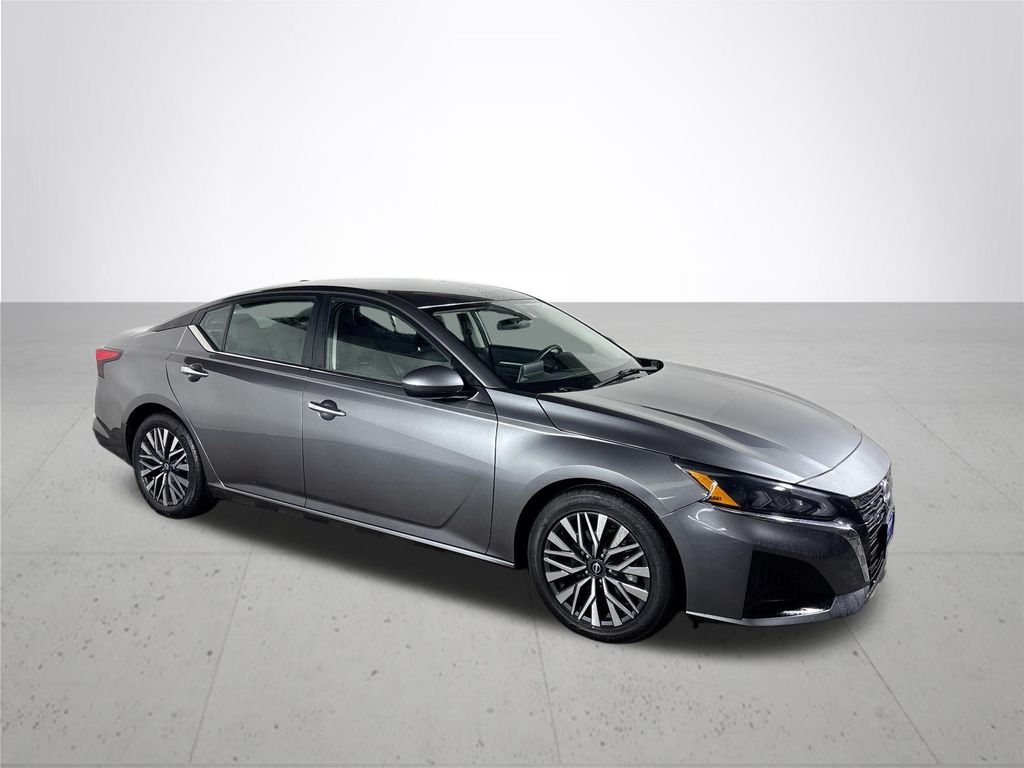 2023 Nissan Altima 2.5 SV photo 4