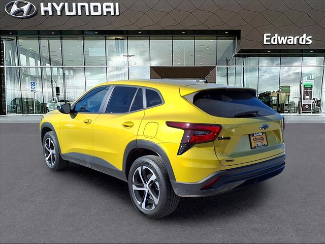 2024 Chevrolet Trax photo 3