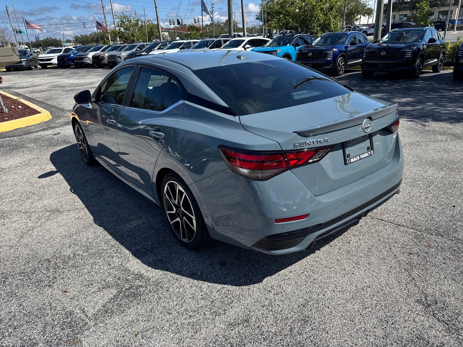 2024 Nissan Sentra SR photo 4
