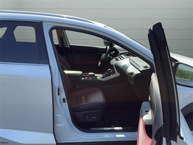 2020 Lexus NX 300h Premium photo 16