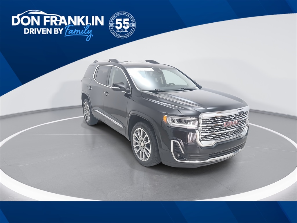 2023 GMC Acadia Denali's photo