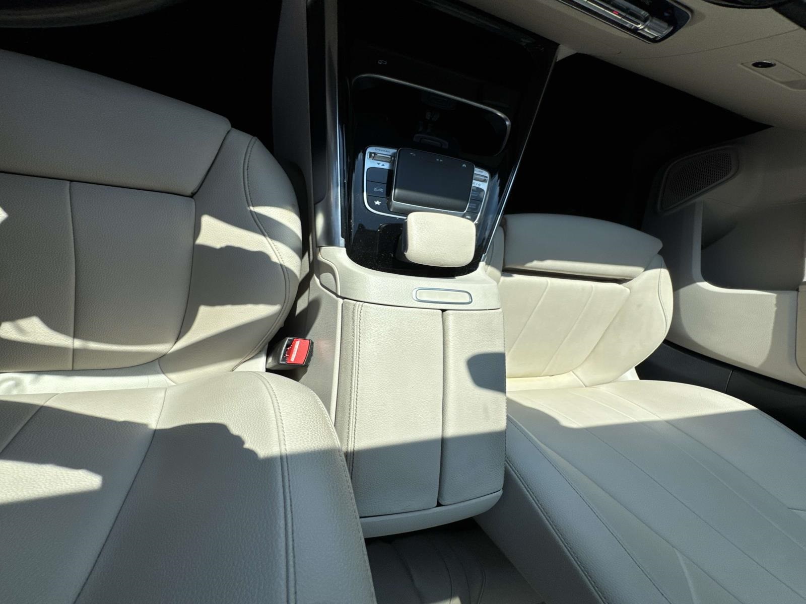 2020 Mercedes Benz GLB 250 photo 22