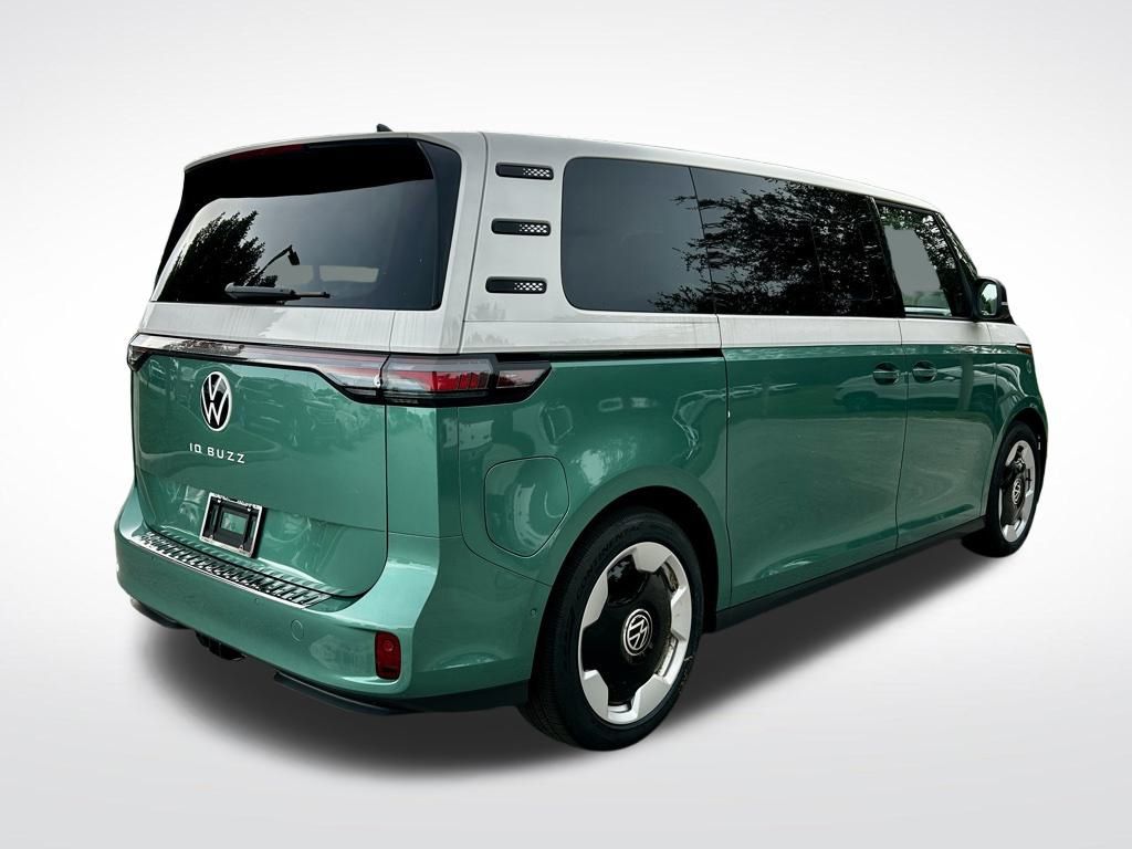 2025 Volkswagen ID. Buzz Pro Plus photo 6