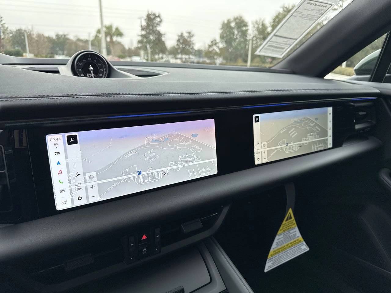 2024 Porsche Macan 4 Electric photo 22