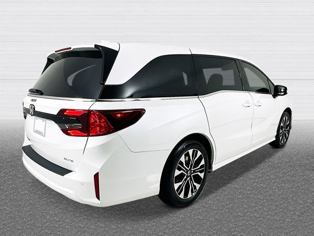 2026 Honda Odyssey Elite photo 3
