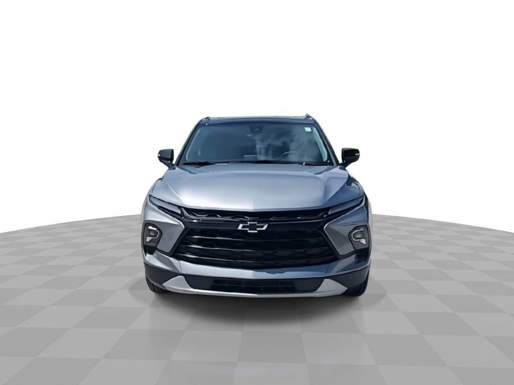 2025 Chevrolet Blazer 3LT photo 2