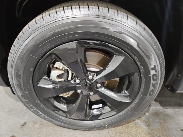 2023 Jeep Cherokee Altitude photo 2