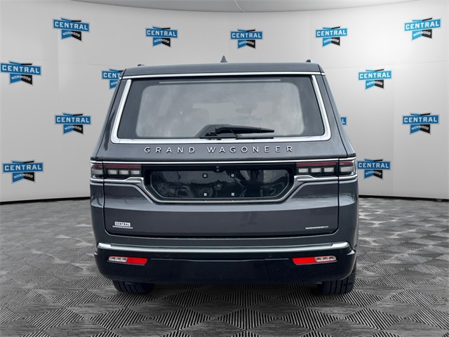 2022 Jeep Grand Wagoneer III photo 4