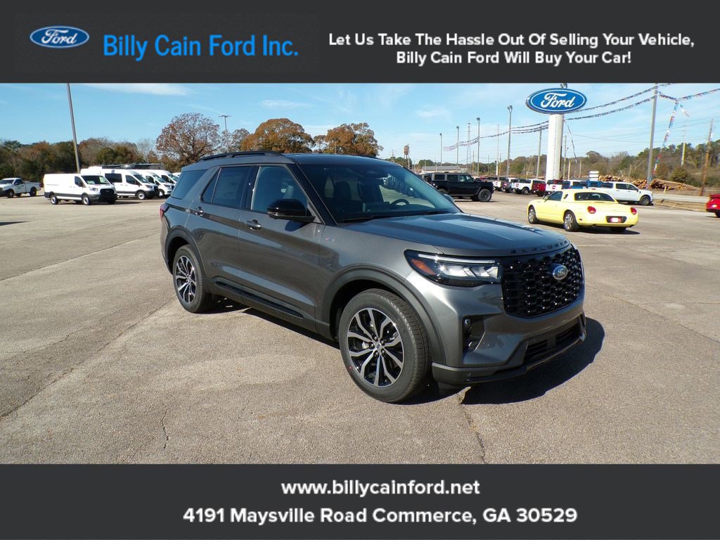 2026 Ford Explorer ST-LINE's photo