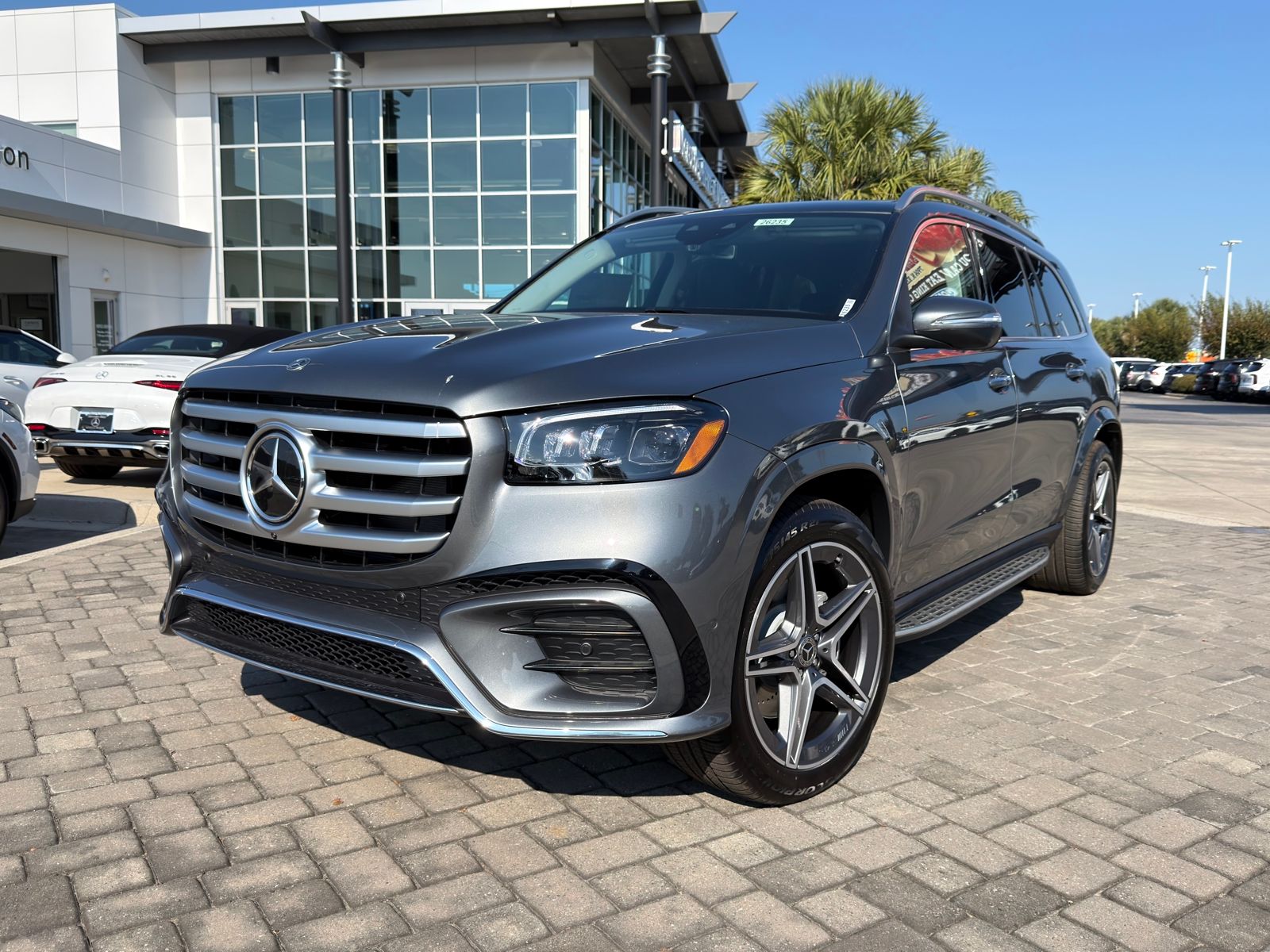 2026 Mercedes Benz GLS 450 4MATIC photo 2