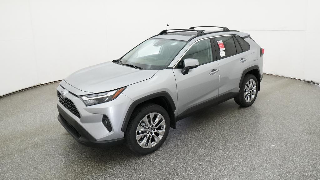 2025 Toyota RAV4 XLE Premium's photo