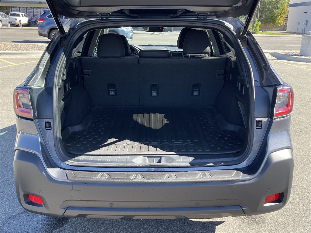 2024 Subaru Outback Onyx Edition photo 8
