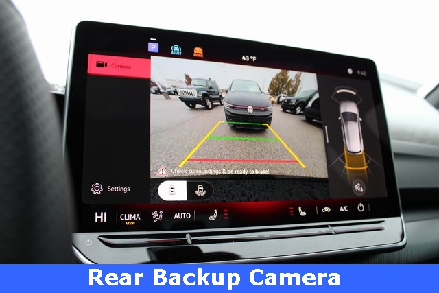 2026 Volkswagen Golf GTI SE photo 3