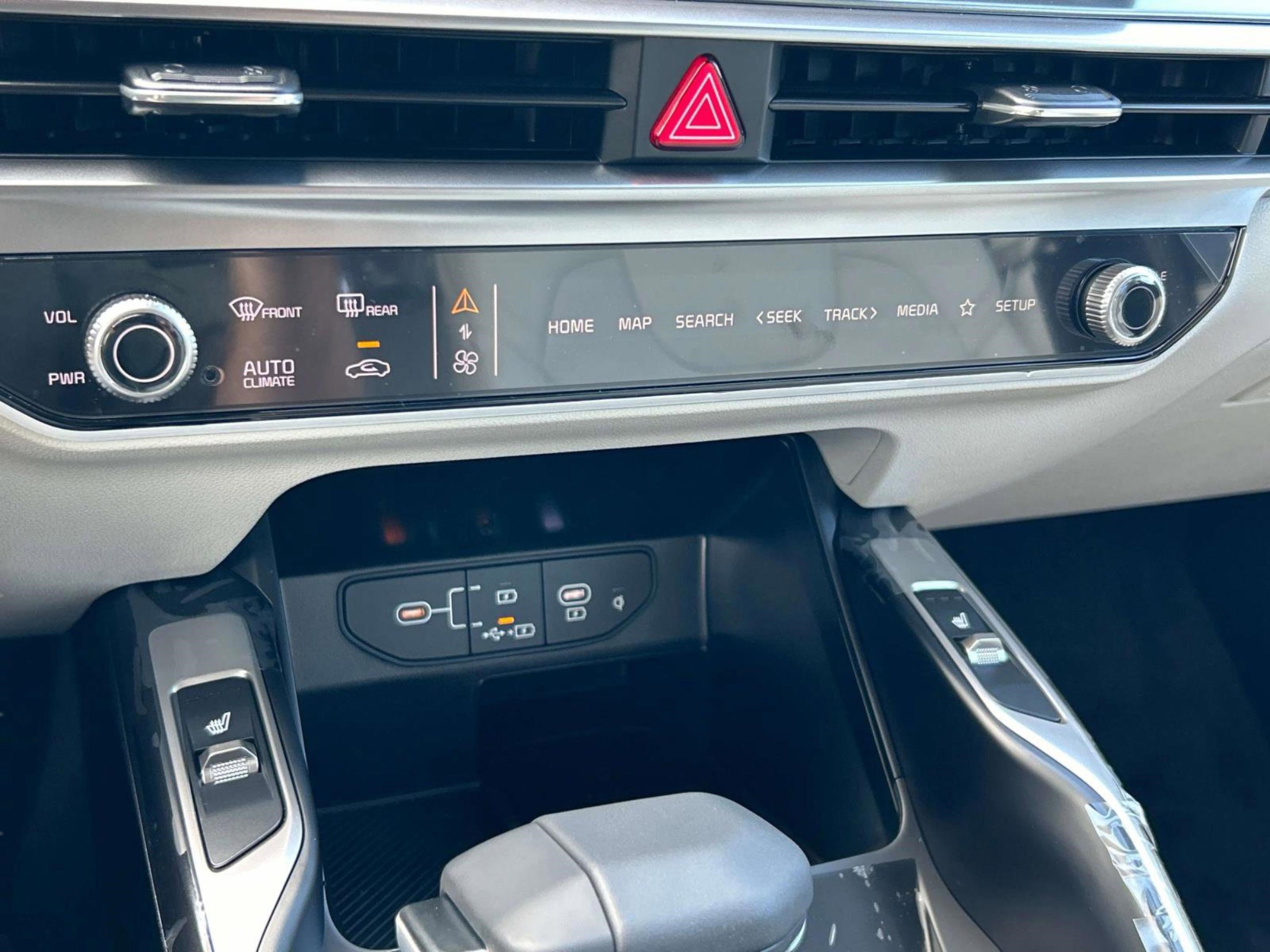 2025 Kia Sorento S photo 26