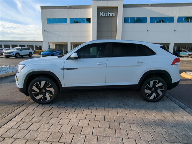 2026 Volkswagen Atlas Cross Sport SE Technology photo 6