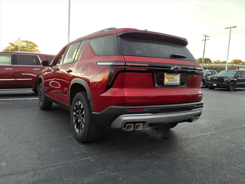 2026 Chevrolet Traverse Z71 photo 3