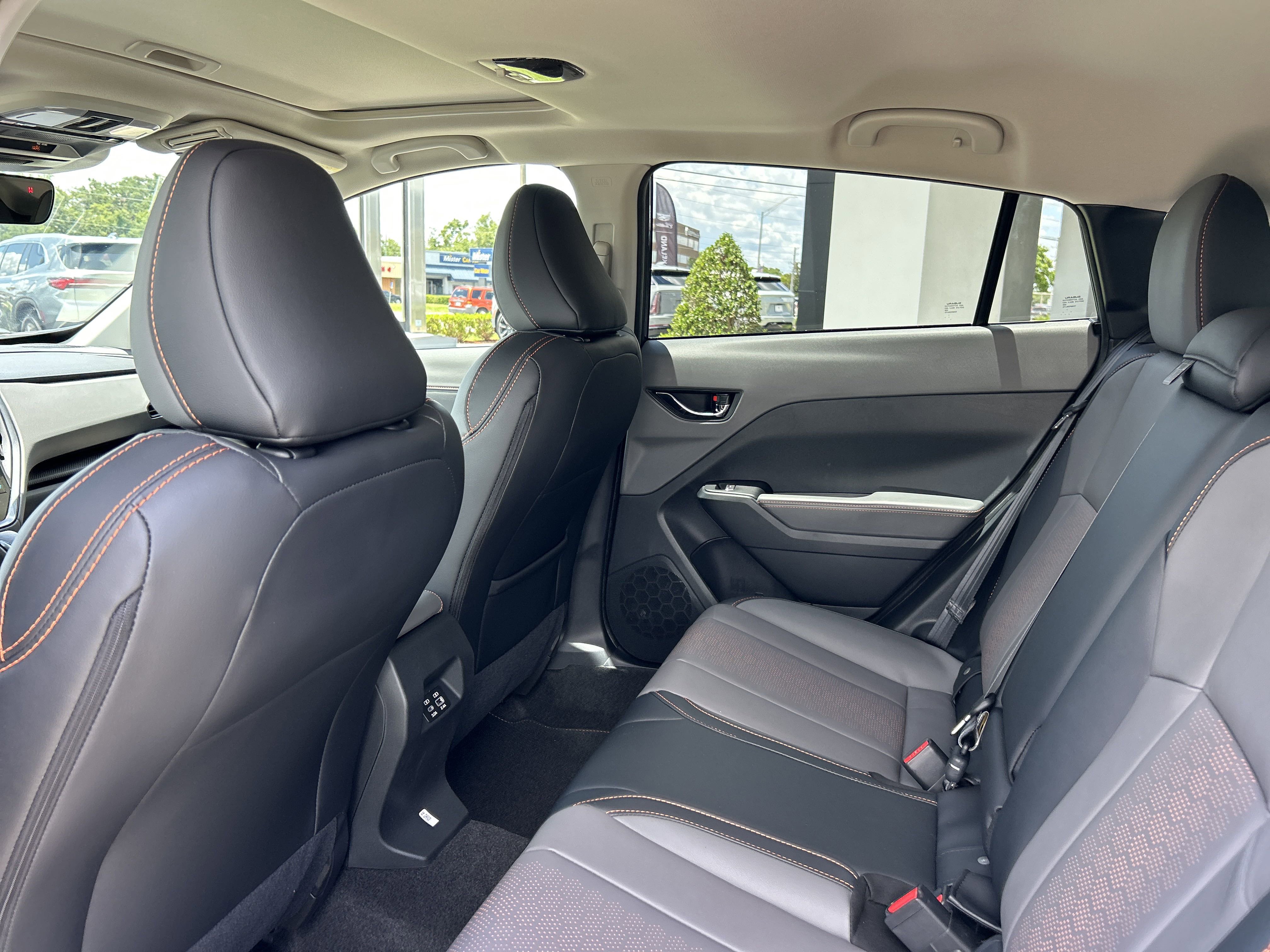 2025 Subaru Crosstrek Limited photo 2