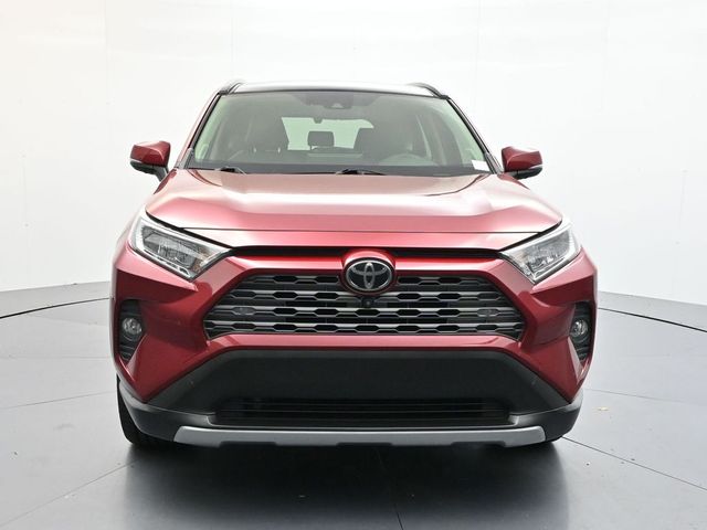 2020 Toyota RAV4 Limited photo 2